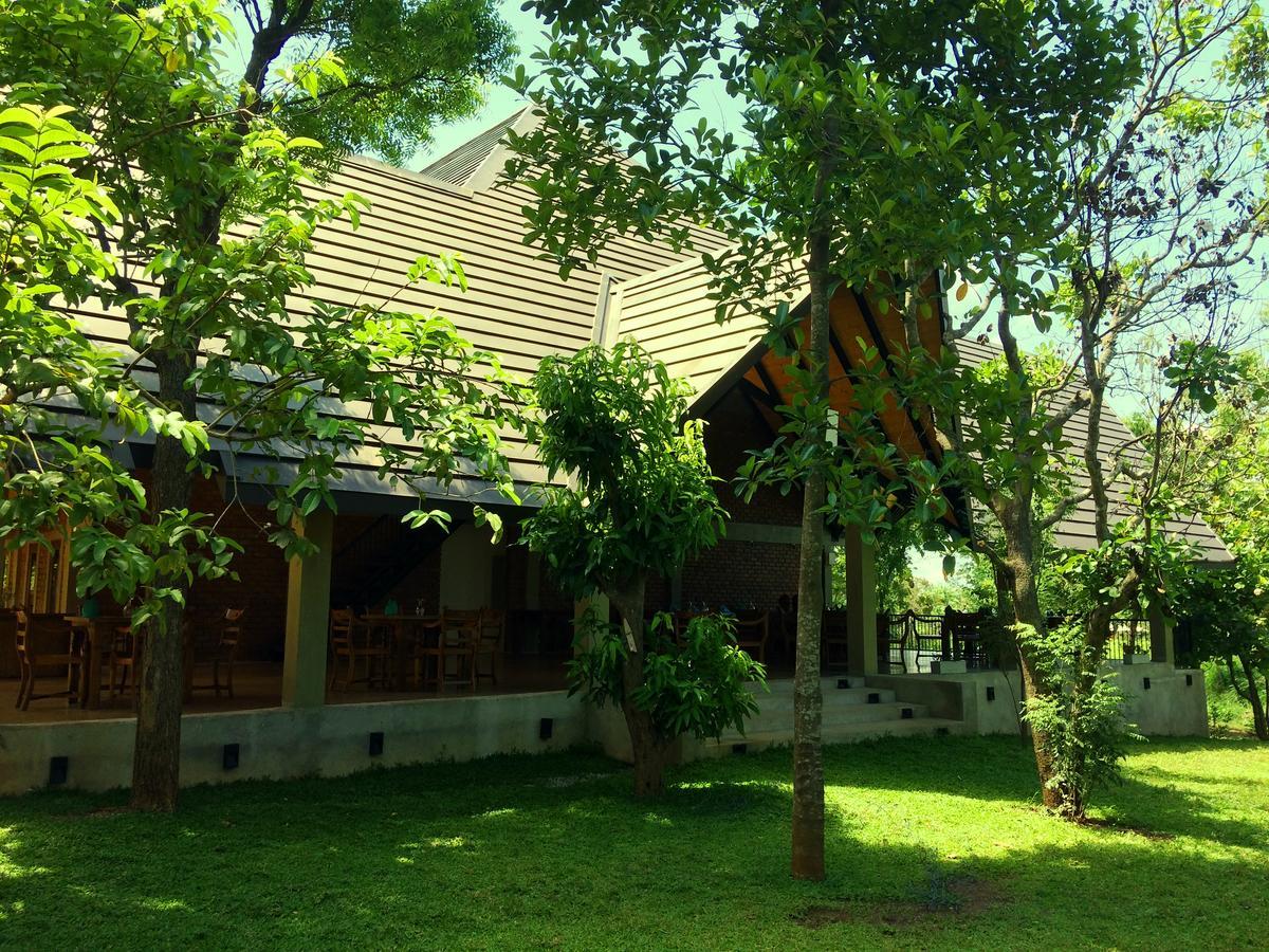 Go Go Green Resort Habarana Exterior foto